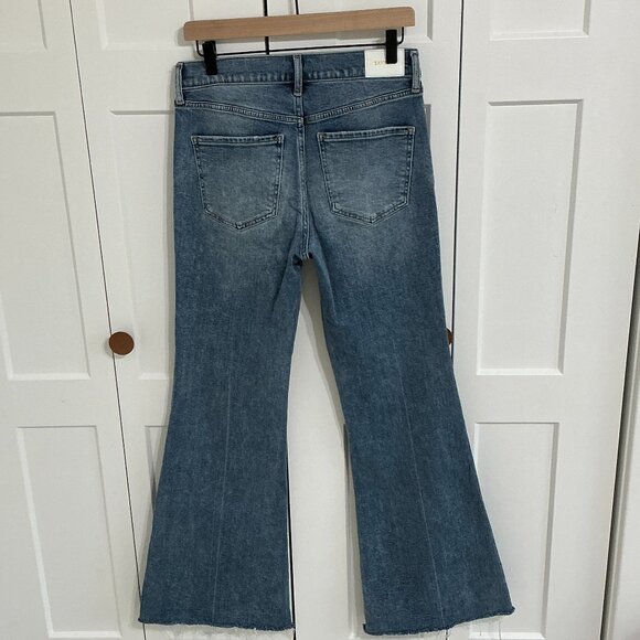 Express 70s Flare Jeans Size 6 Mid Rise Light Wash Raw Hem - Picture 2 of 5